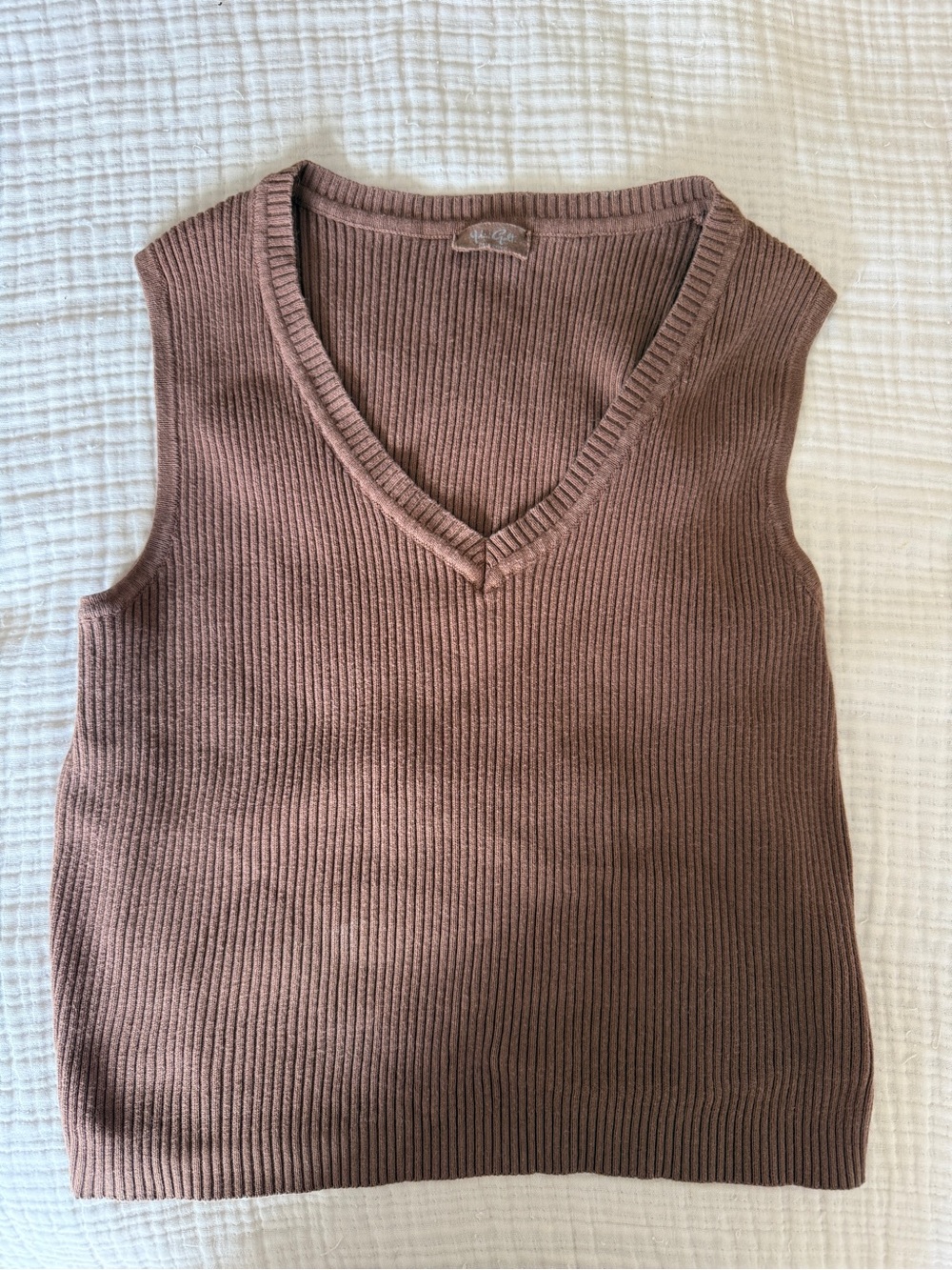 Brandy Melville J Galt Brown Ribbed V-Neck Sweater Vest